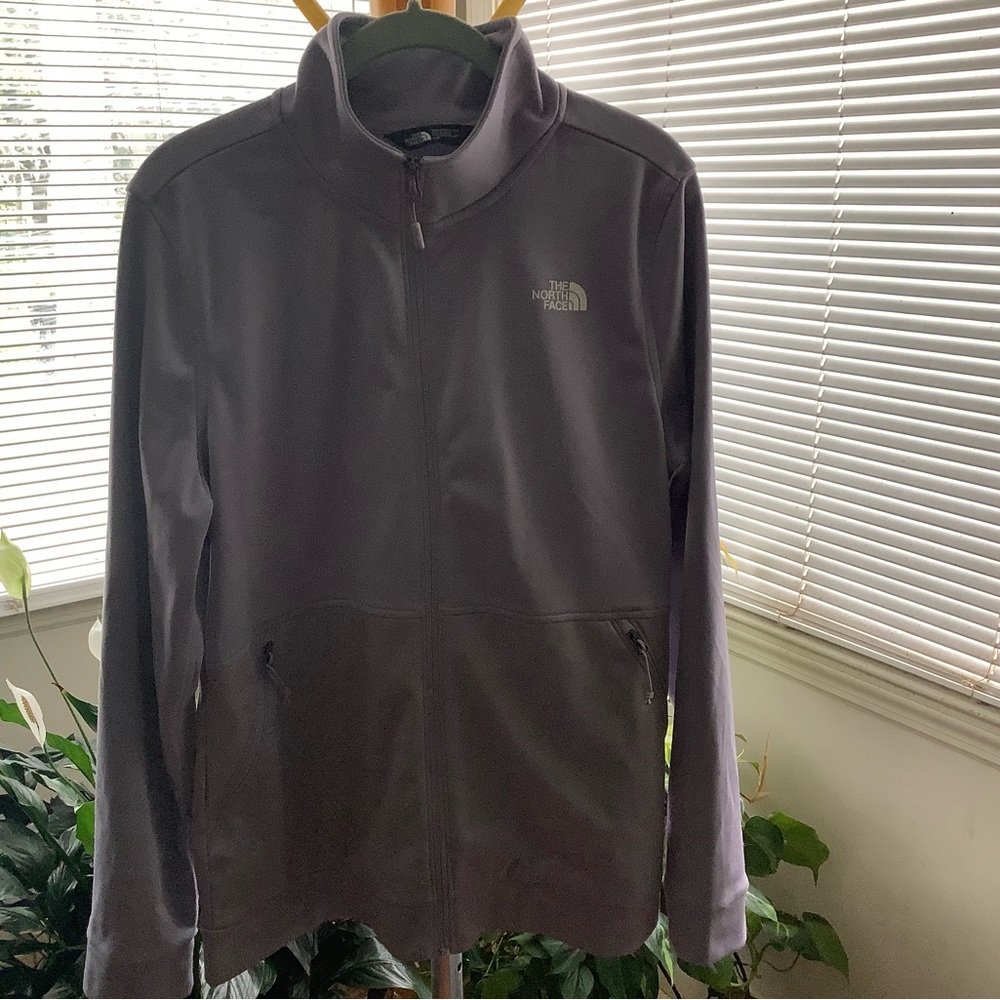 - The North Face Lightweight Jacket L